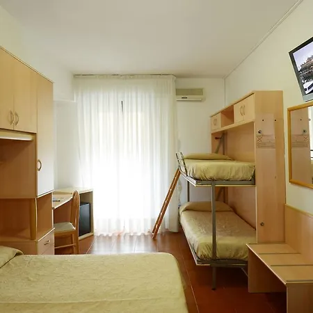 Hotel Ristorante Commercio 3*
